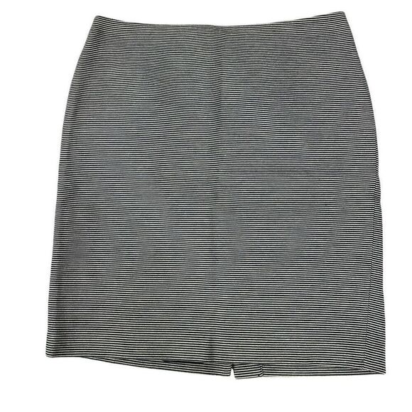 Talbots Woman's Striped Pencil Skirt size 12P Navy Cream - Picture 1 of 8